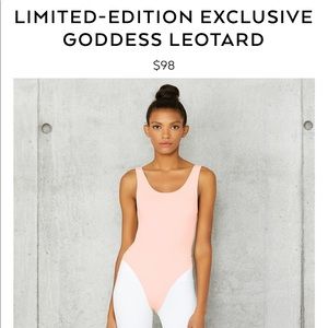 Alo yoga goddess leotard in pink. New. Sz small